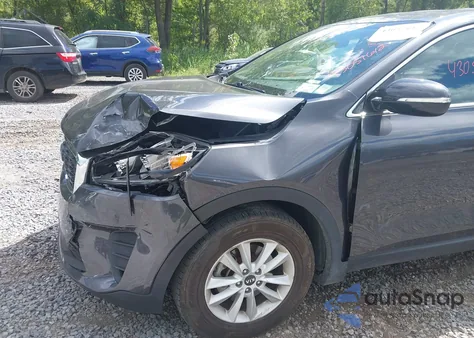 2019 Kia Sorento 2.4L Lx из США, поврежденный, VIN 5XYPG4A35KG511517